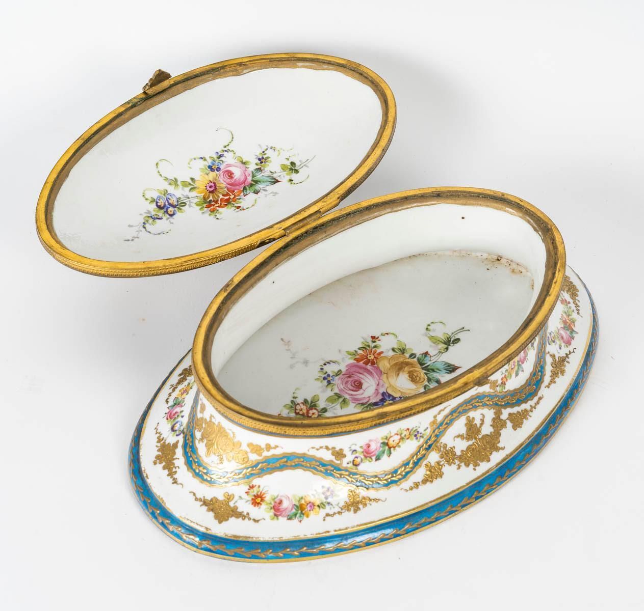 Bronze And Porcelain Box, Napoleon III Period, 19th Century. photo vinterior