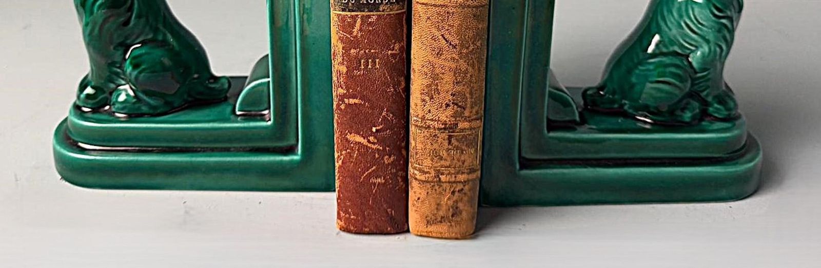 photo vintage Art Deco Pair Of French Ceramic Bookends In Saint Clément Style