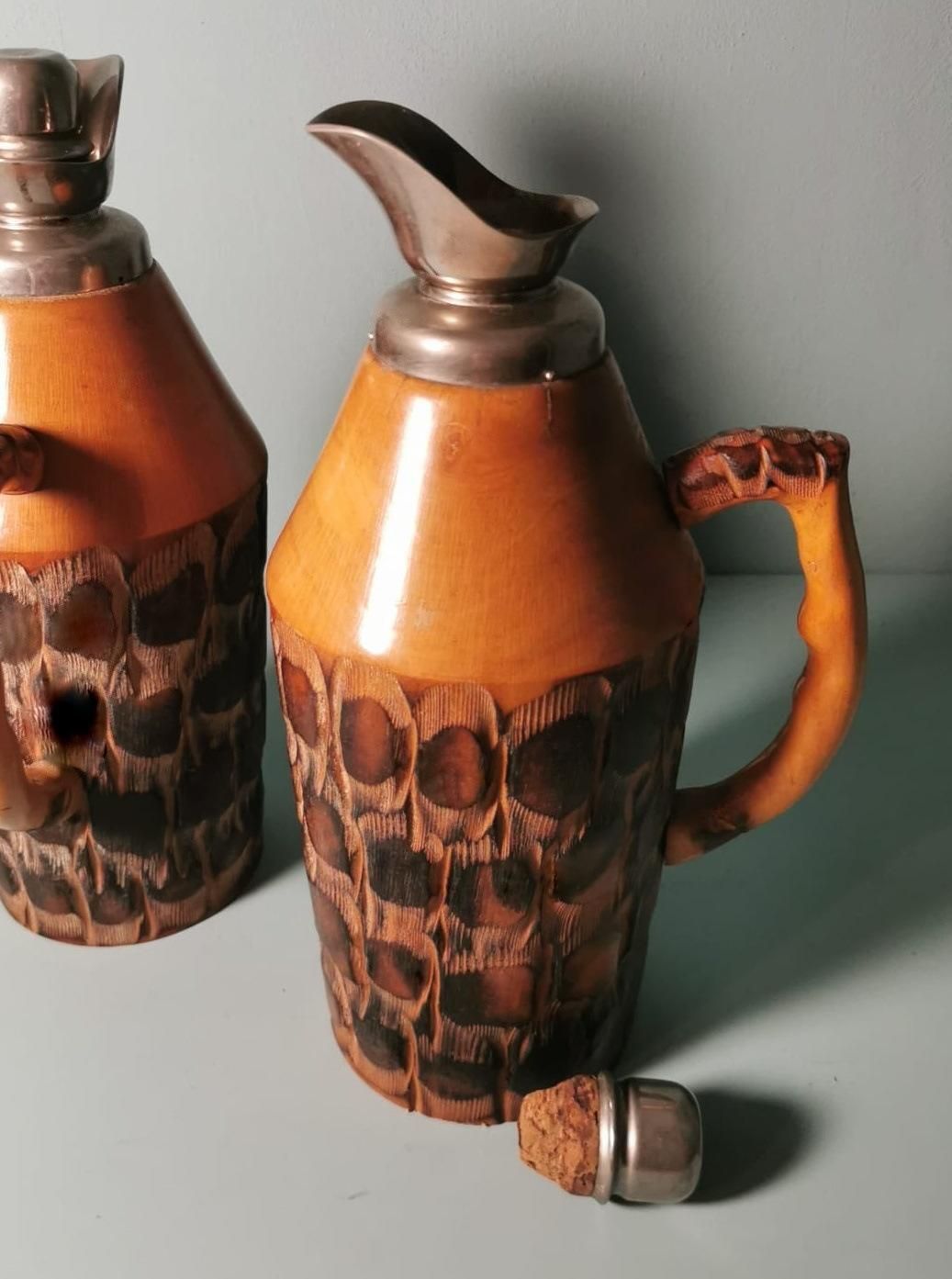 photo furniture Tura Aldo For Macabo Pair Of Italian Thermal Jugs In Bamboo And Metal