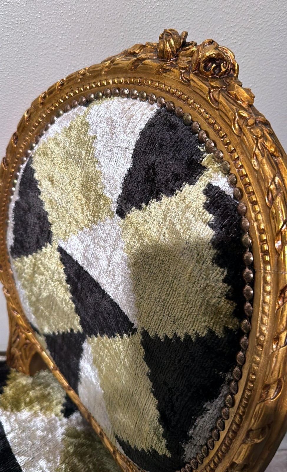 photo vintage Pair Of Louis XVI Style Wooden Chairs Gold Leaf Finish And Ikat Silk Velvet