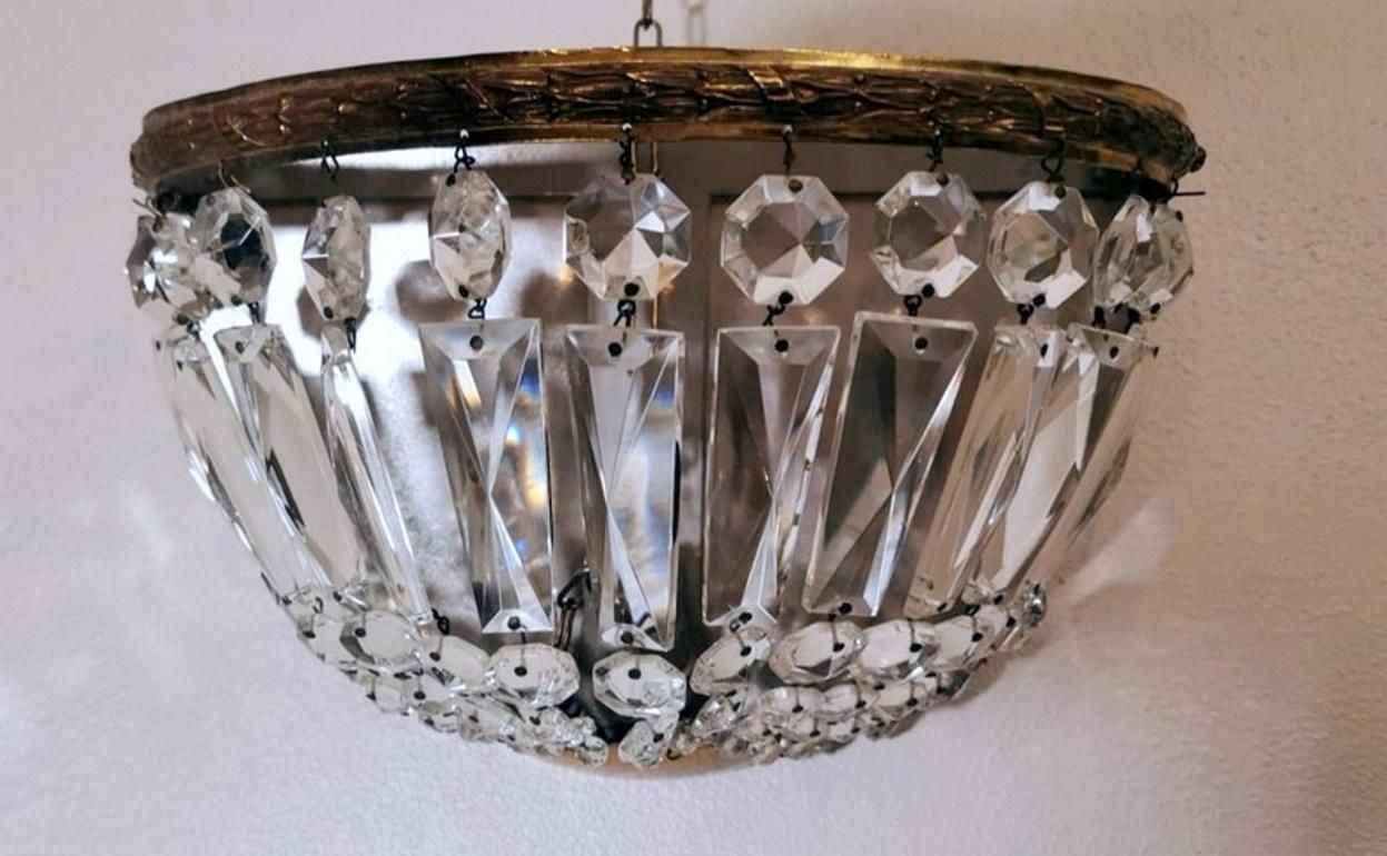 Louis XVI Style French Wall Sconce In Gilt Brass And Crystal photo furniture