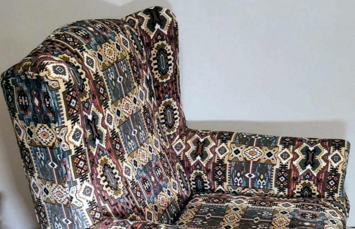 photo furniture Country Chic Style French Armchair With Patterned Fabric Handmade On Loom