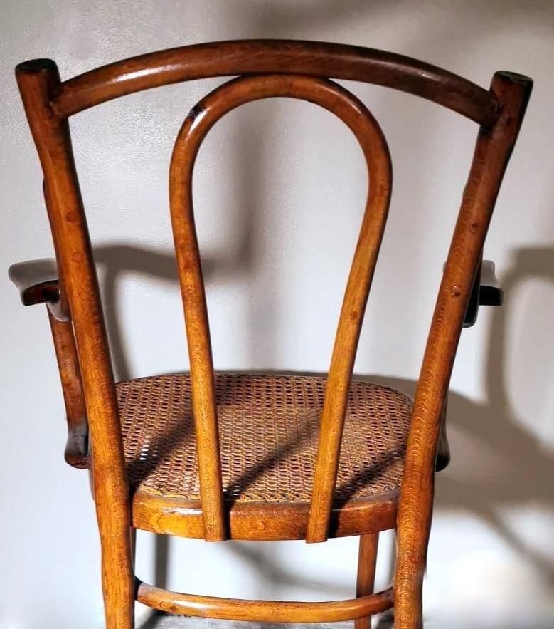 929.0 Thonet Gebruder Vienna Gmbh No.56 Bentwood And Vienna Straw Chair photo