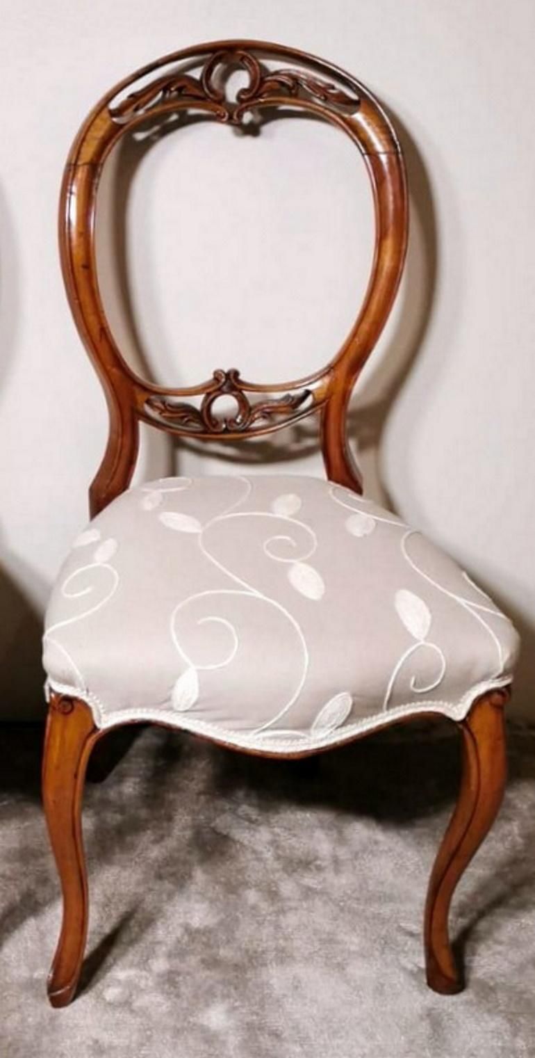 Victorian English Walnut Pair Of Chairs With Balloon Back photo vintage