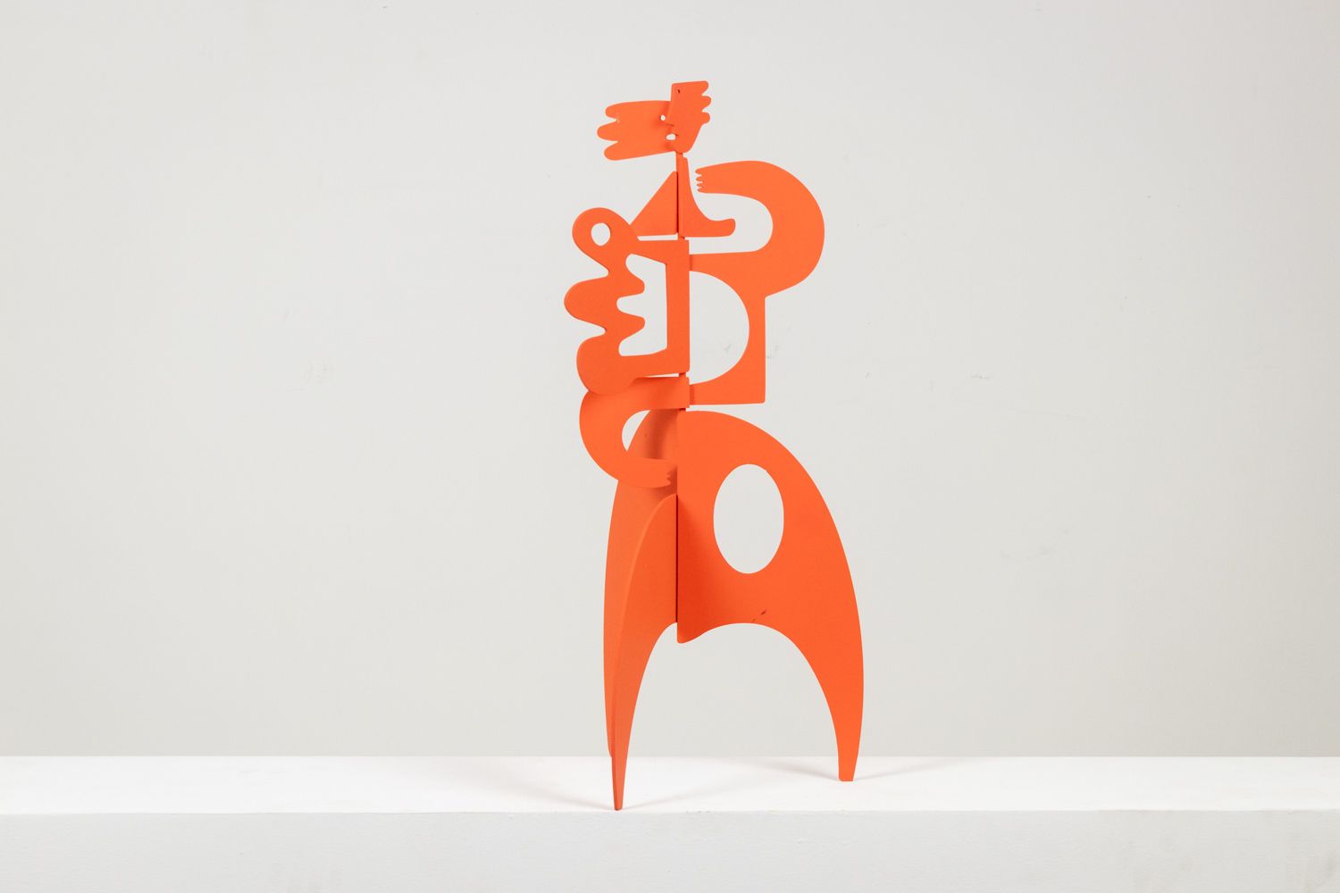 photo furniture Antonine De Saint Pierre. “Le Baiser” Sculpture. Contemporary.
