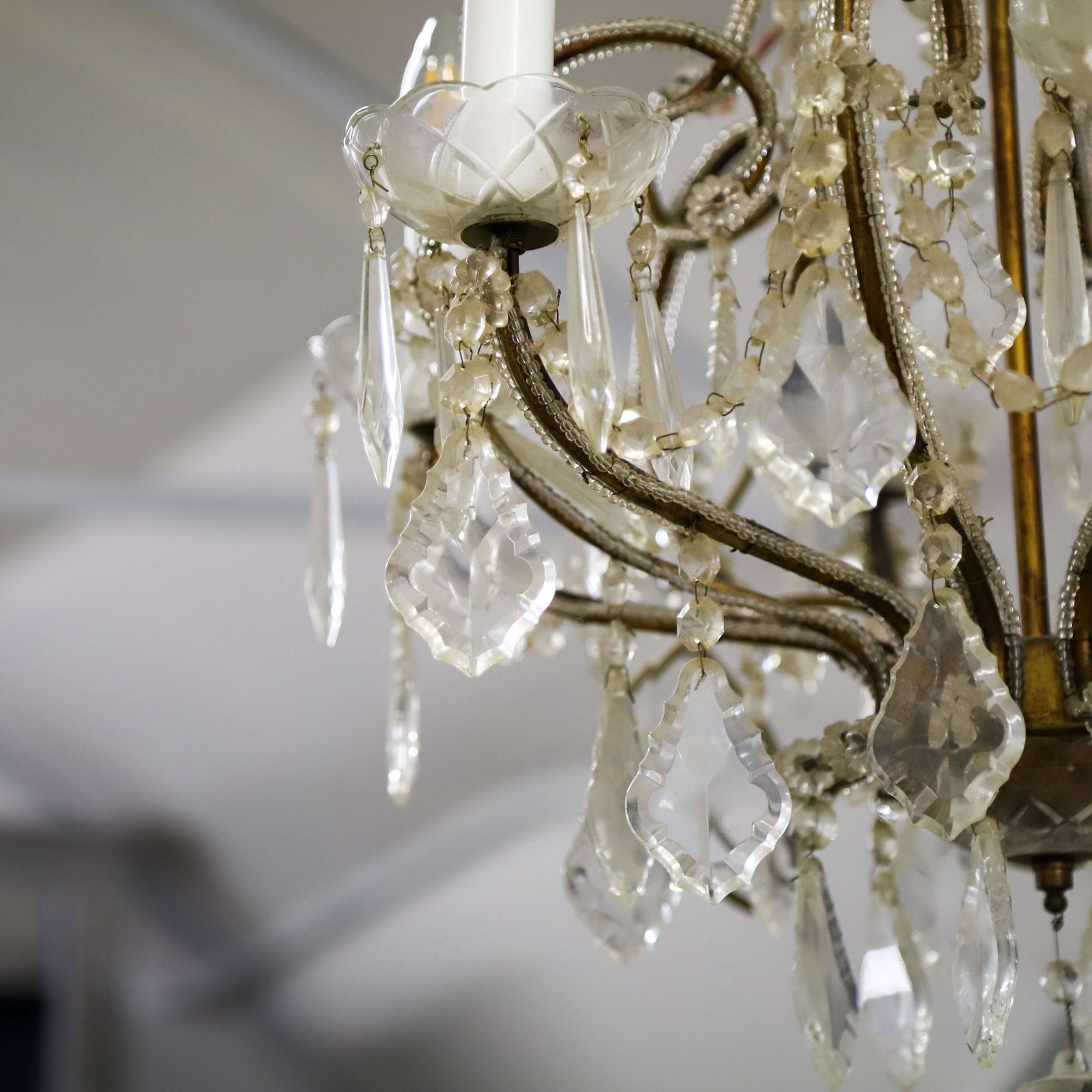 Grand Scale English 20th Century Chandelier Circa 1940s photo vinterior