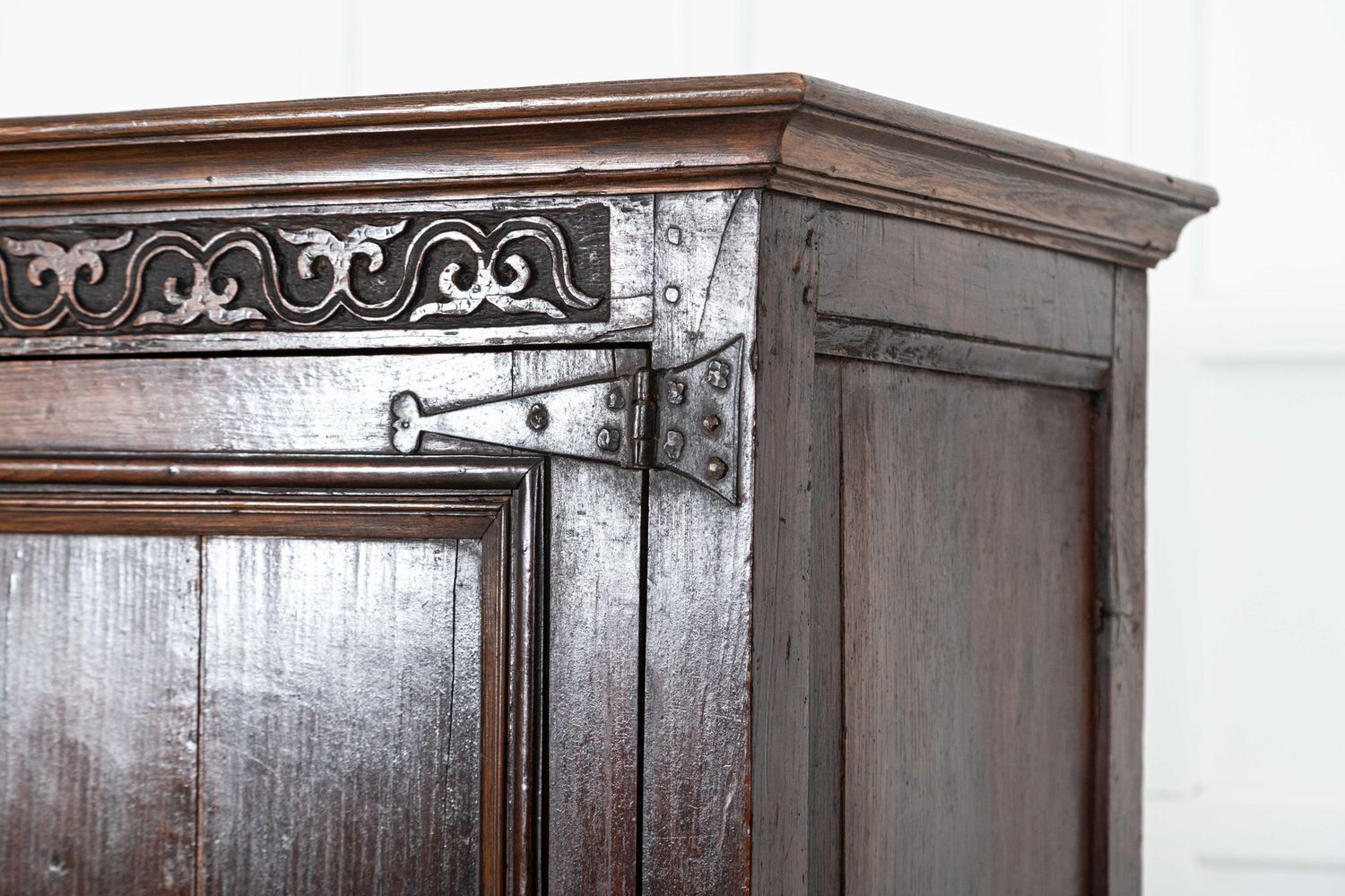 photo buy Large English Early 18thc Oak Cabinet