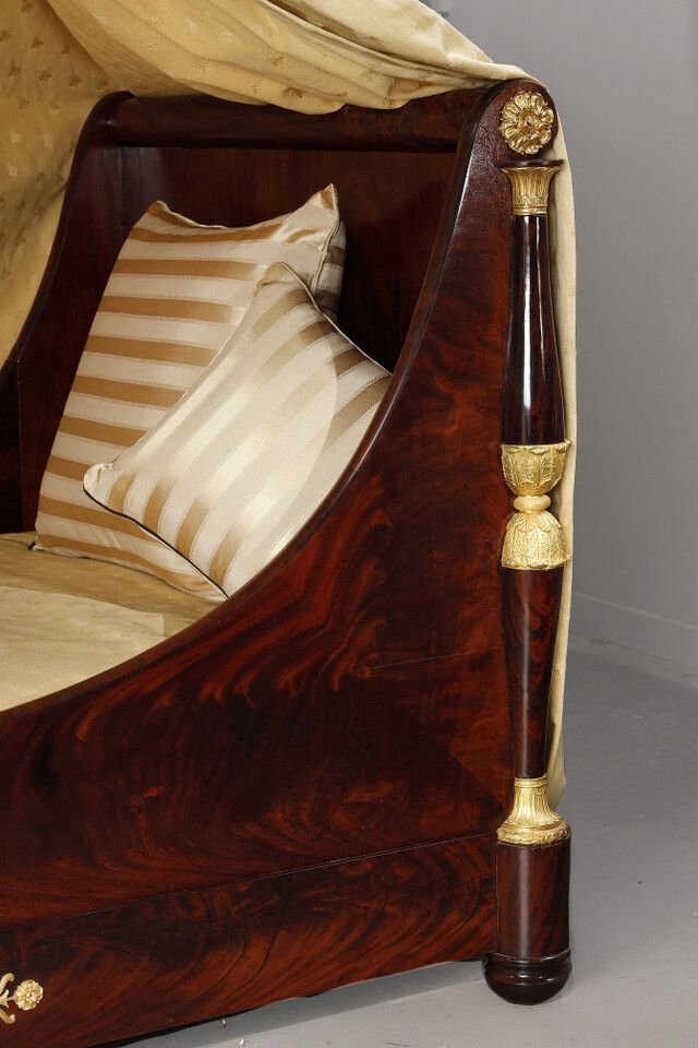 Large Empire Period Boat Bed And Canopy photo buy
