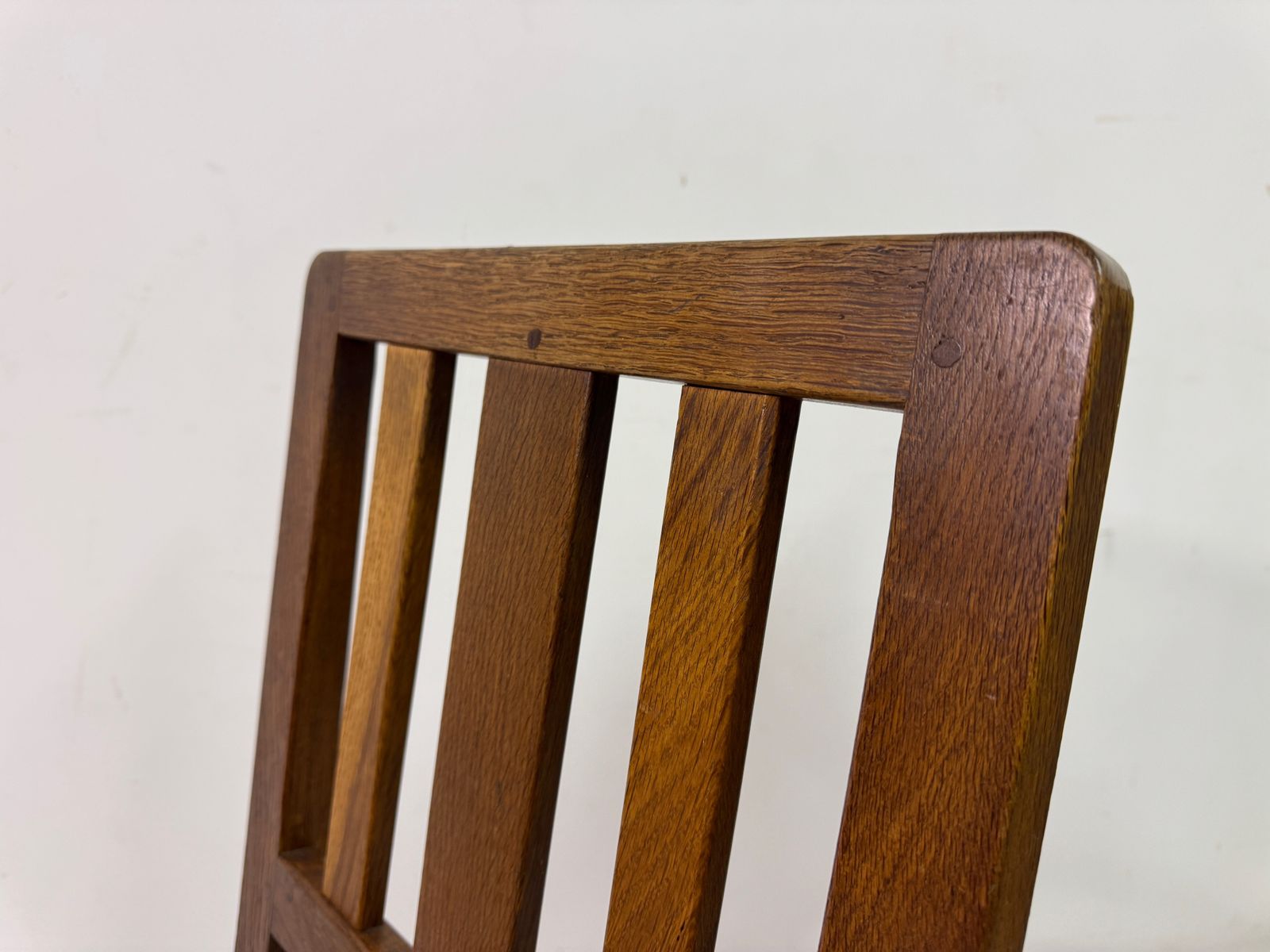 photo buy Set Of Seven Arts And Crafts Oak Dining Chairs