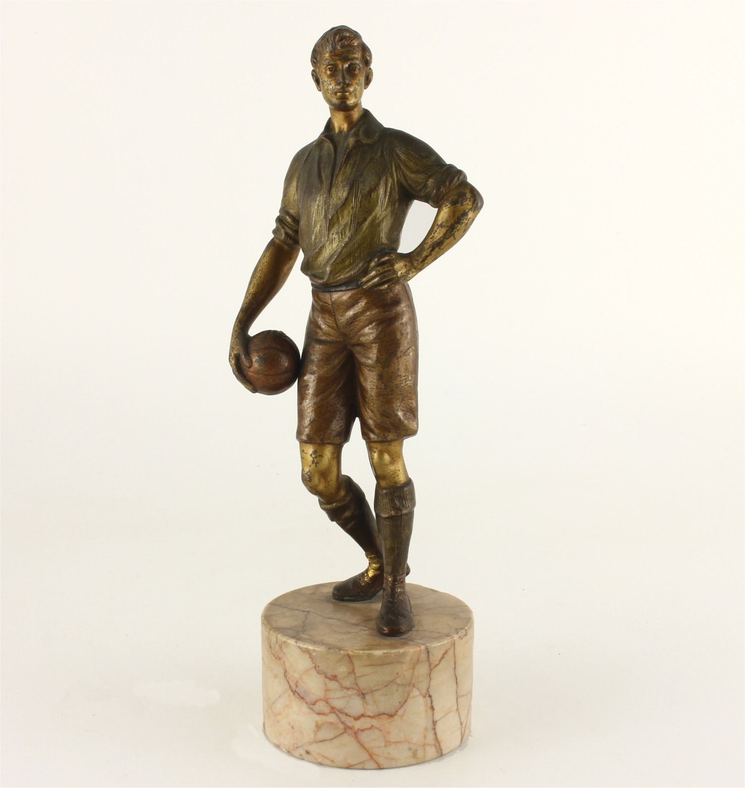 Bergman Bronze Footballer Statue. Soccer Player Football Figure C1890.