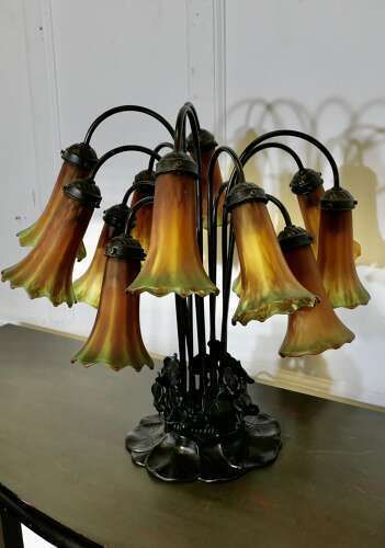 photo furniture Tiffany Style Bronze And Glass Lily Table Lamp