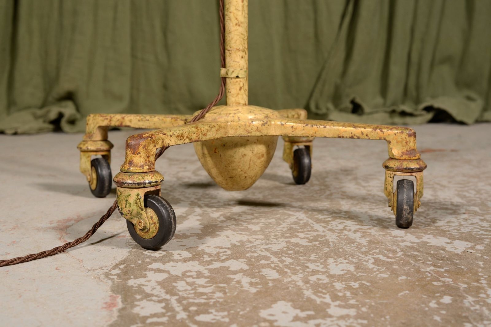 800.0 A Herbert Terry 1209 Anglepoise Trolley Floor Lamp In Original Scumble Paint   C.1935 photo