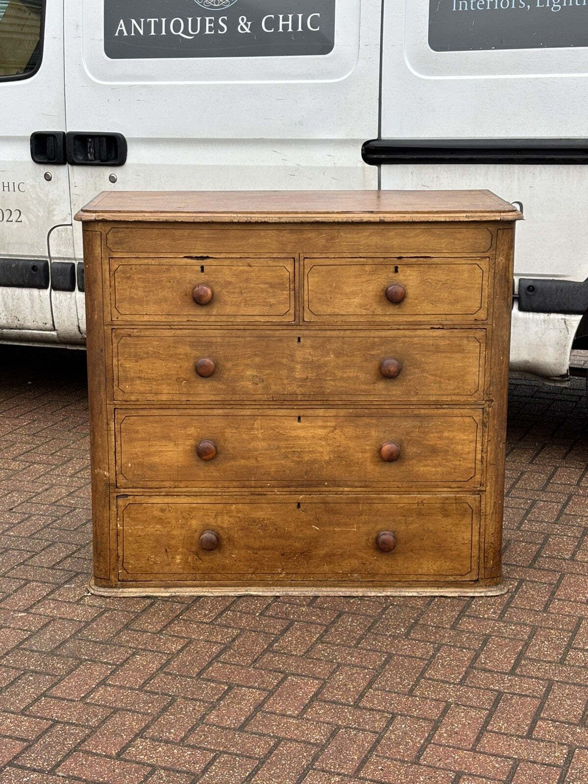 Victorian Chest Of Drawers With Original Painted Finish. photo vinterior