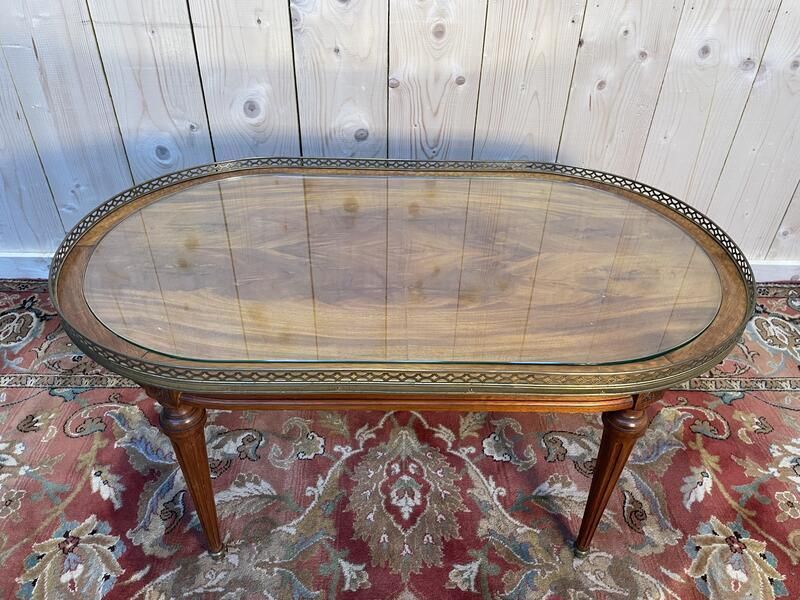 Table Basse Ovale De Style Louis XVI photo for sale