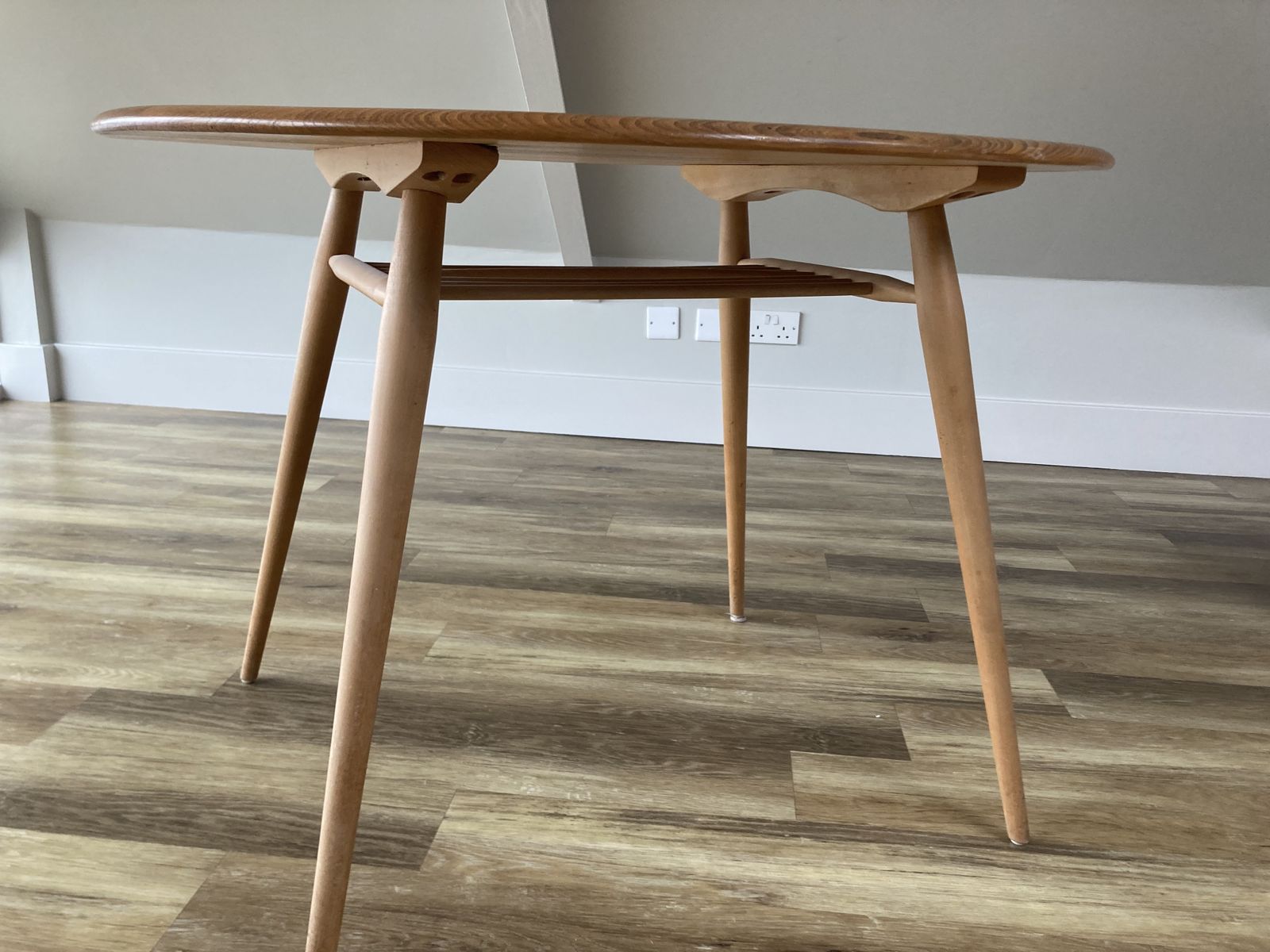 Ercol Oval Breakfast / Dining Table photo furniture