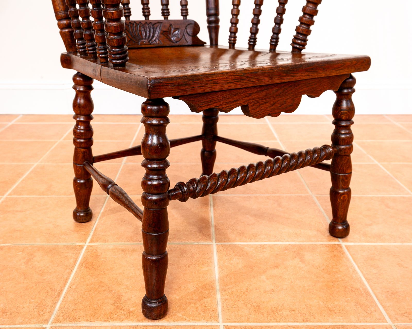 Impressive Antique Oak Windsor Chair Country House Statement Fan Back Fireside Grandfather Armchair Ornate Decorative Carver Hall Throne Chair photo buy