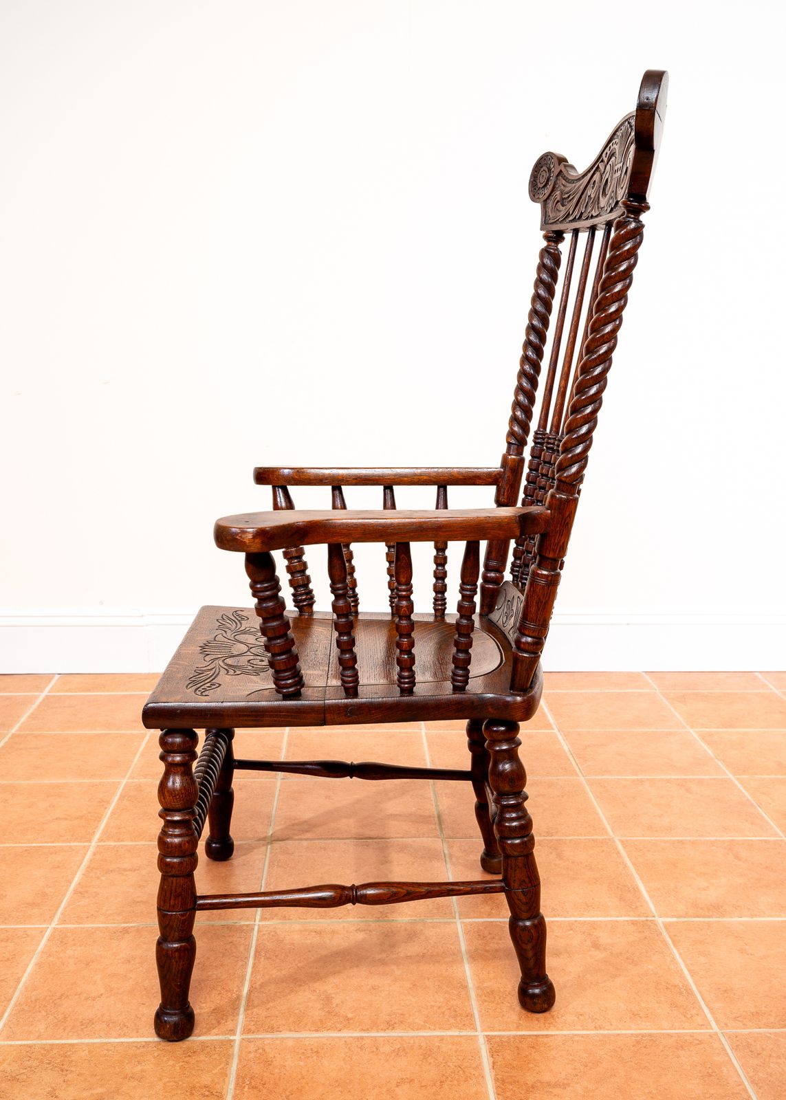 photo buy Impressive Antique Oak Windsor Chair Country House Statement Fan Back Fireside Grandfather Armchair Ornate Decorative Carver Hall Throne Chair