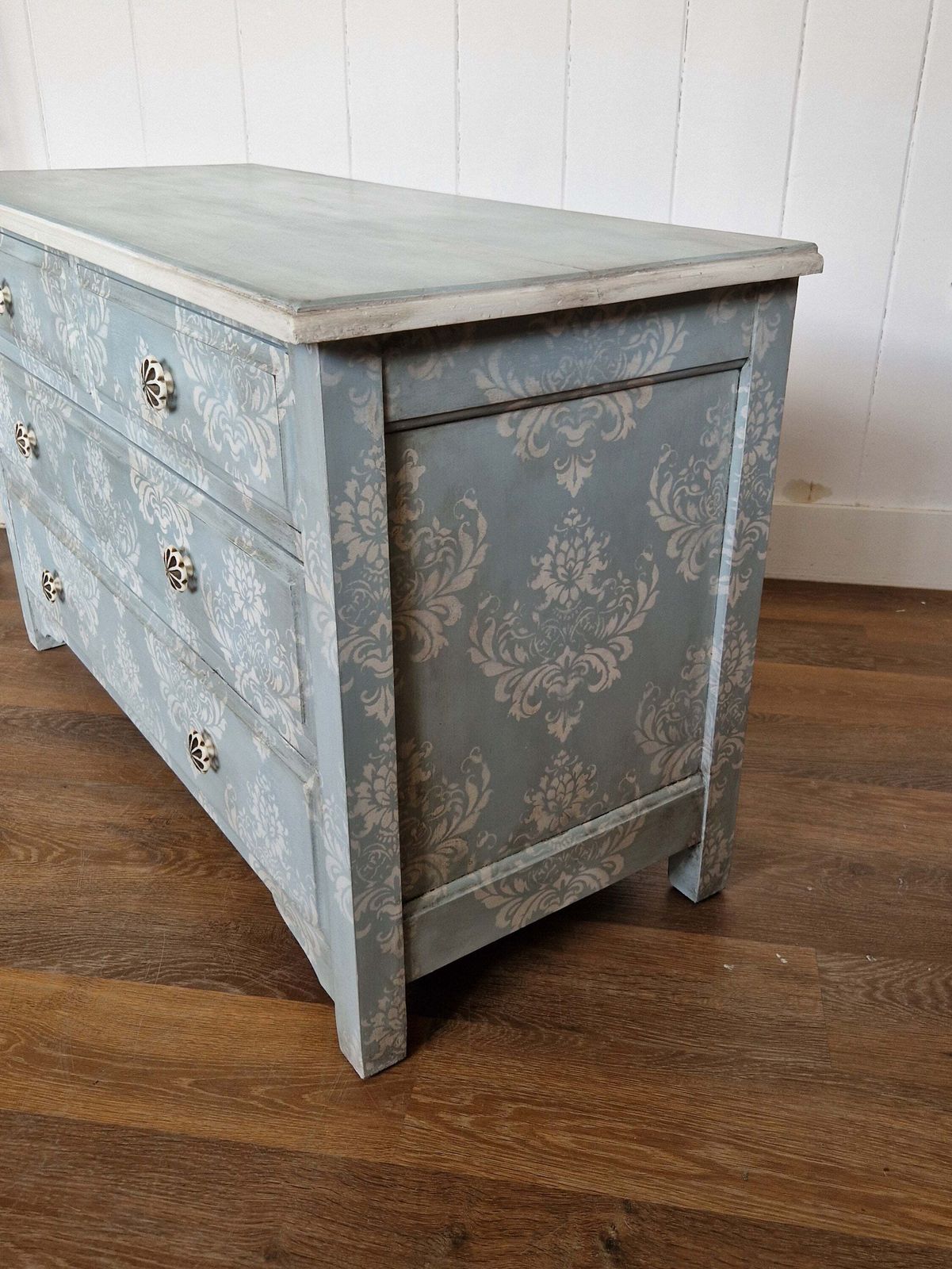 550.0 Hand Painted Vintage Chest Of Drawers photo