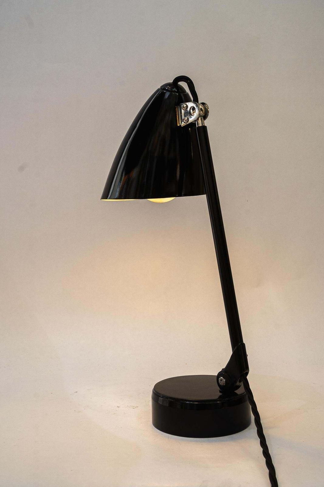 photo vinterior Rare Model Of A Swiveling Art Deco Table Lamp Vienna Around 1920s