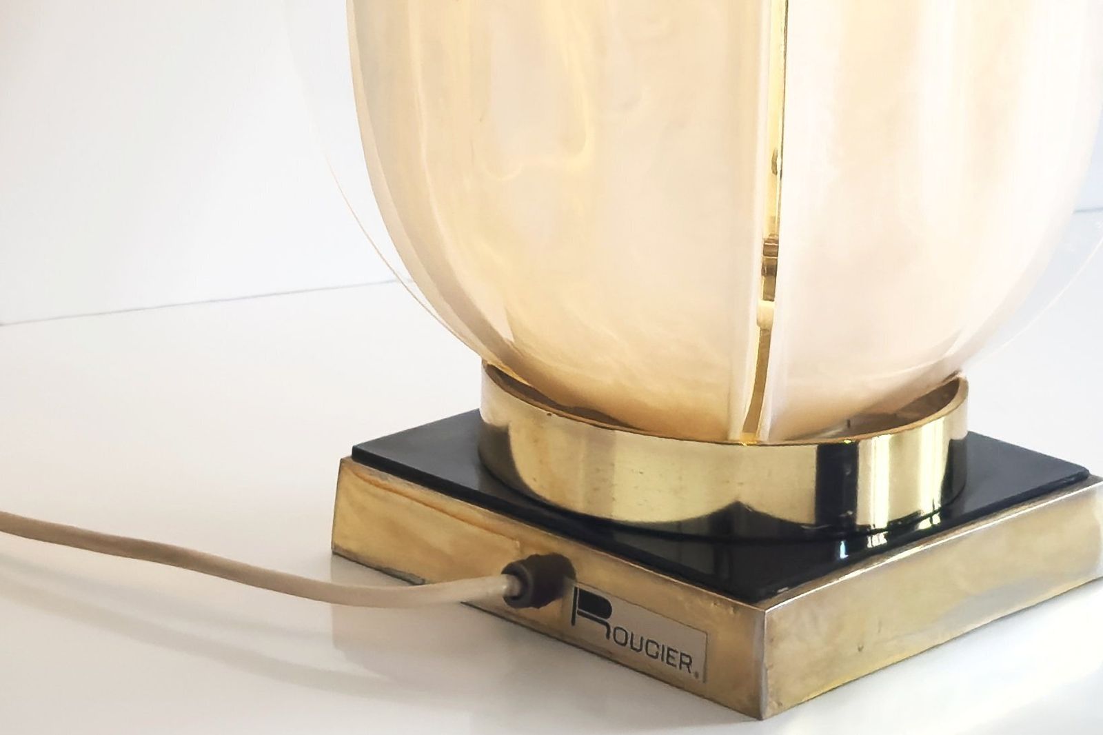 20th Century Tulip Table Lamp By Maison Rougier In Acrylic Resin And Plexiglass, 1970s photo vinterior