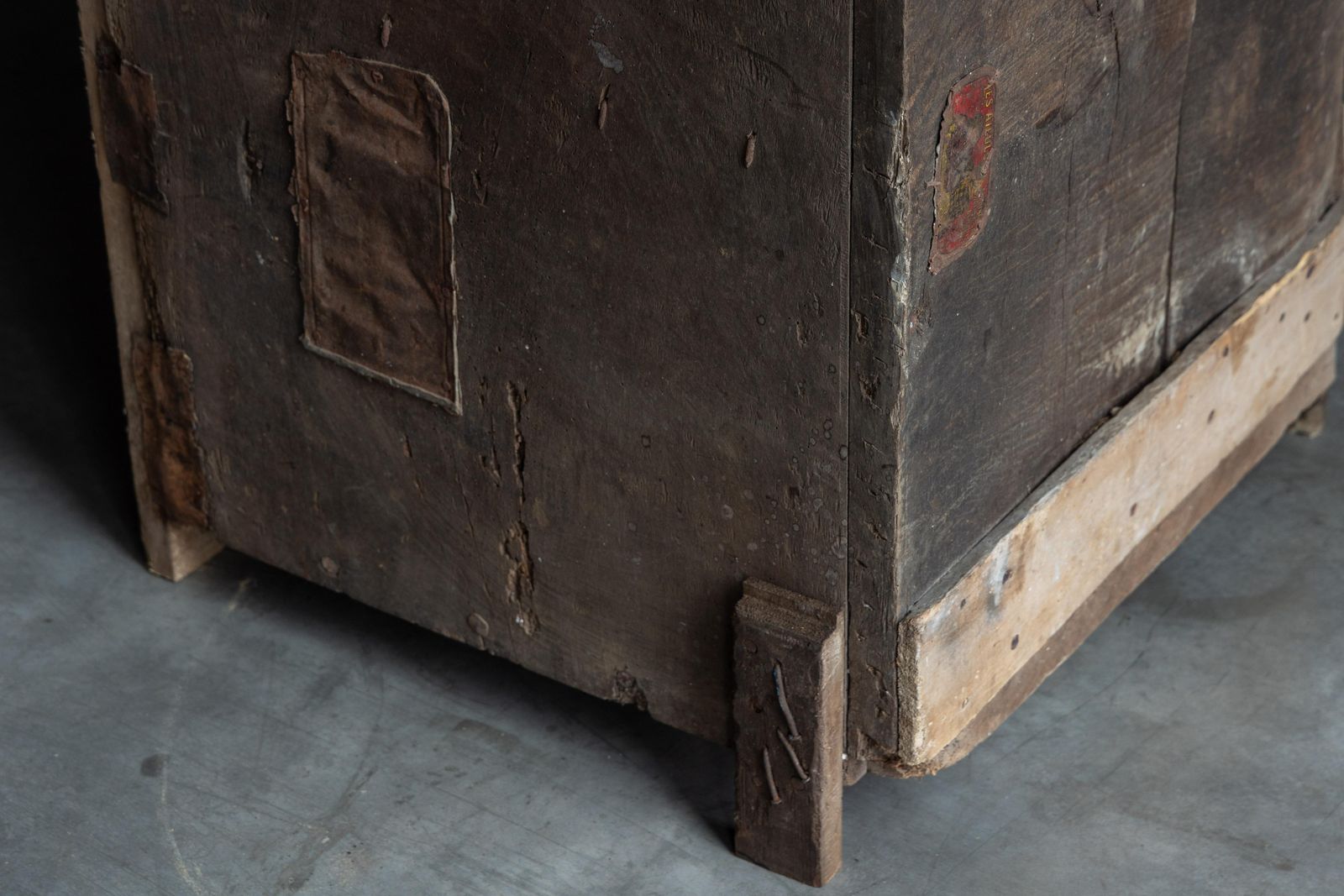 Primitive Folk Art Cabinet, France, 19th Century photo vinterior
