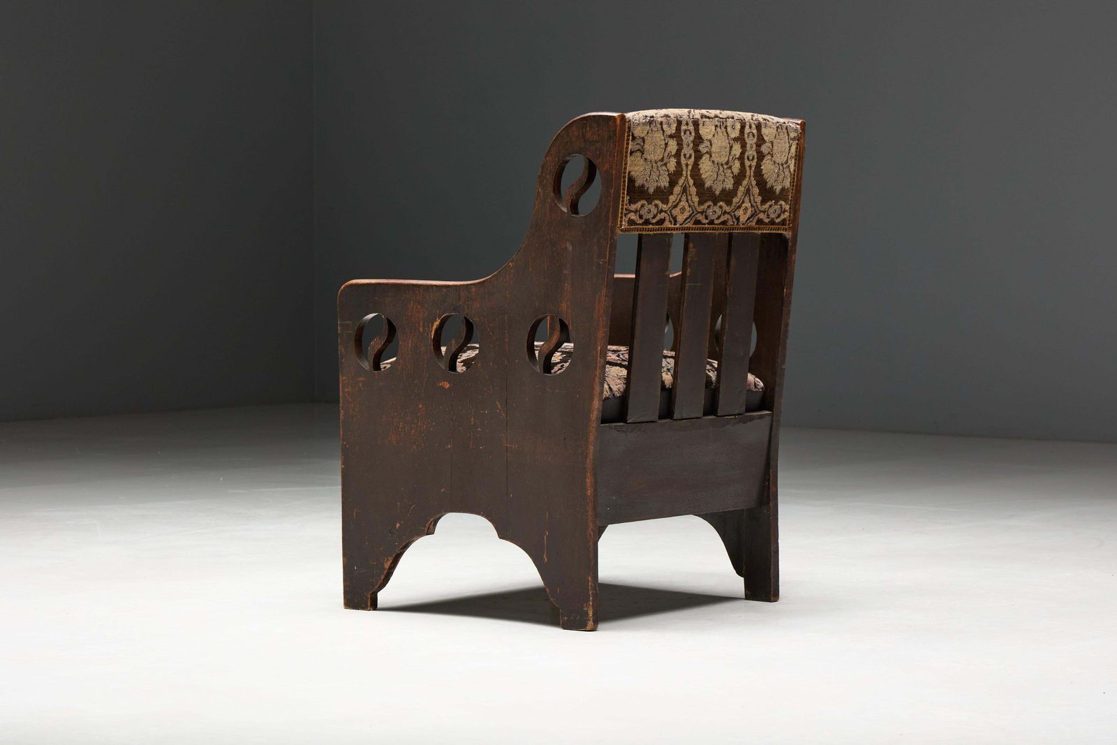 photo for sale Arts And Crafts Oak Armchair, Uk, 1900s