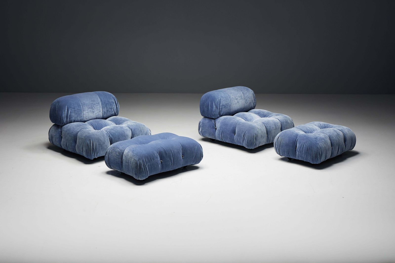 photo furniture Blue Velvet Camaleonda Sofa By Mario Bellini For B&B Italia, Italy, 1970s