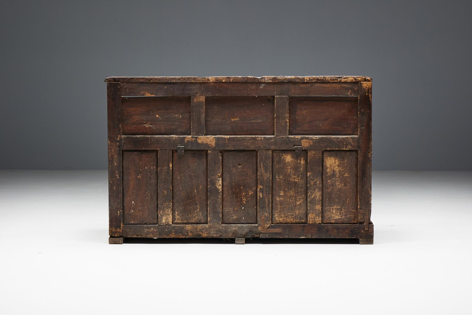 photo for sale Art Populaire Chest Bench, France, 17th Century