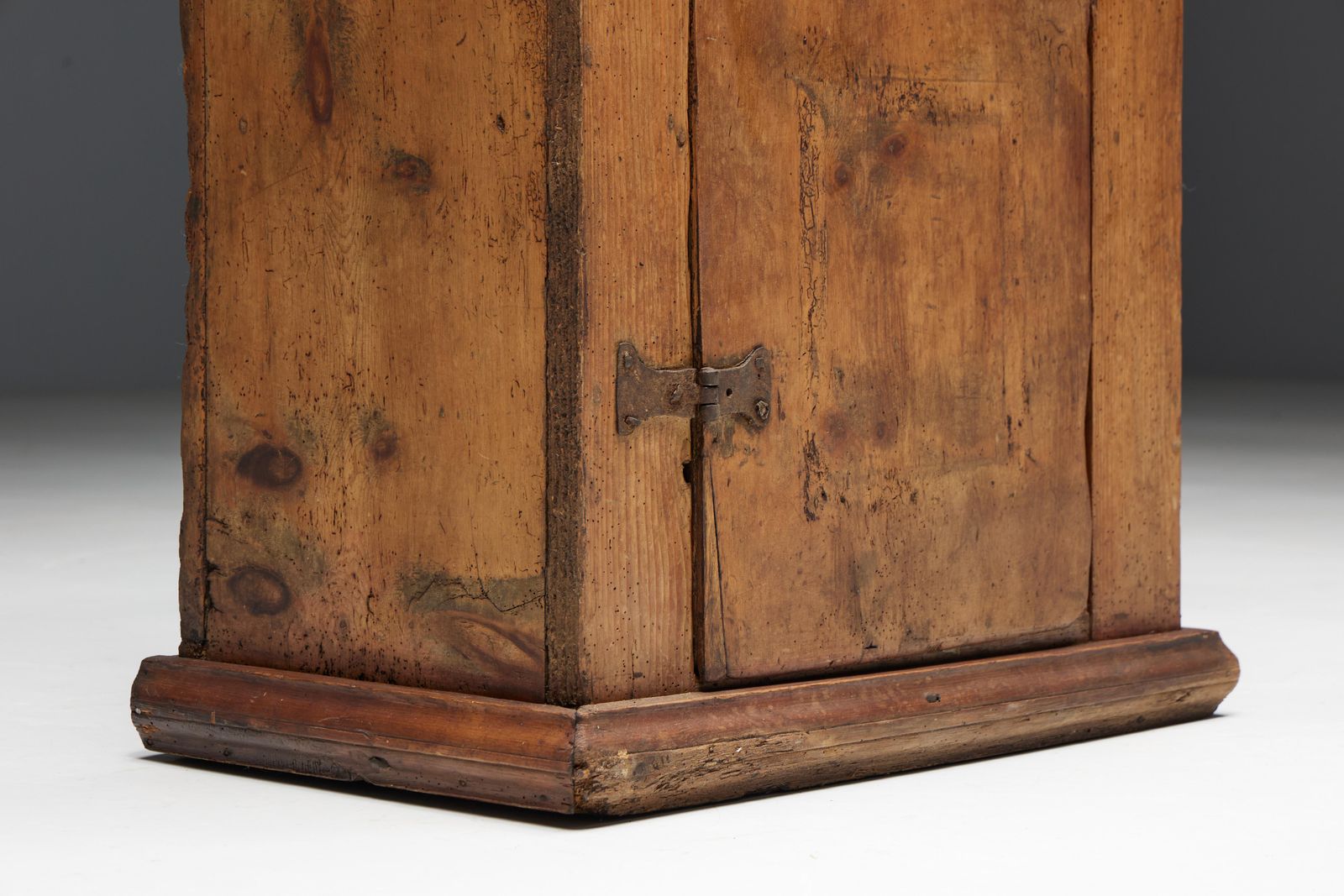 photo furniture Naive Folk Art Buffet, France, 18th Century