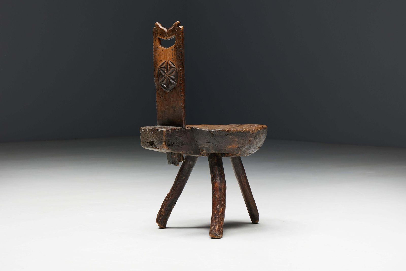 photo buy Brutalist Wabi Sabi Tripod Alpine Chairs, France, 19th Century