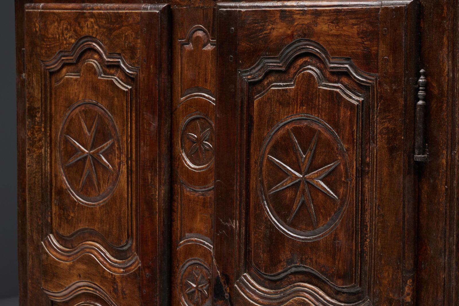 Travail Populaire Cabinet, France, 19th Century photo Furniture