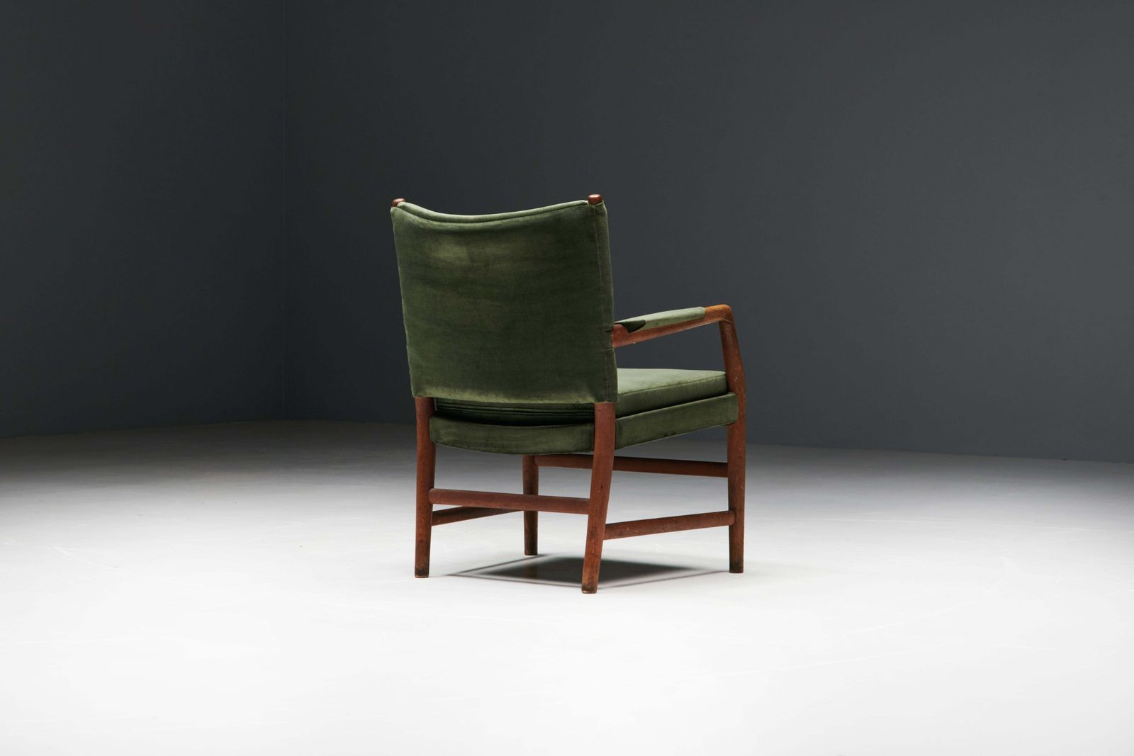 photo vinterior Conference Chairs By Hans J. Wegner For The Aarhus City Hall, Denmark, 1940s