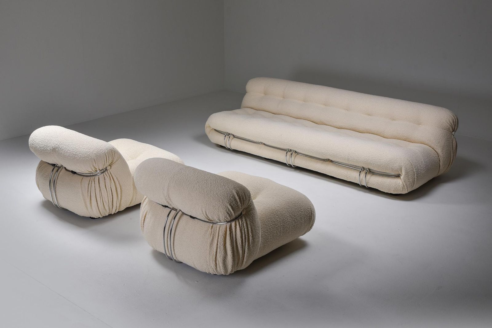 Cassina 'Soriana' Four Seater Sofa By Afra And Tobia Scarpa In Bouclé, 1970's photo buy