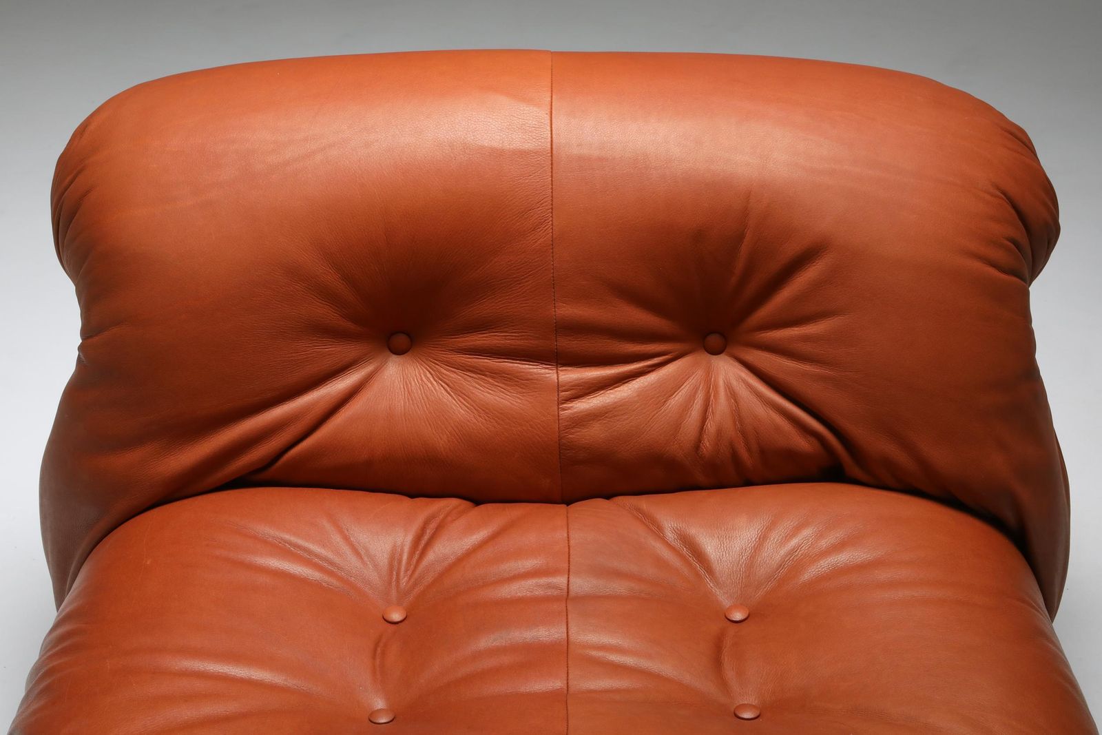 photo vintage Afra And Tobia Scarpa For Cassina 'Soriana' Pair Of Lounge Chairs, 1970's