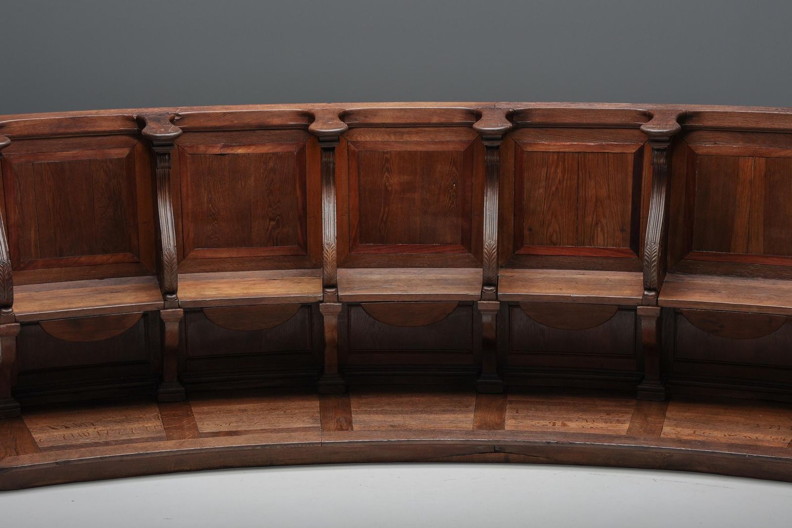 Flemish Oak Church Pew, Belgium, 18th Century photo vinterior