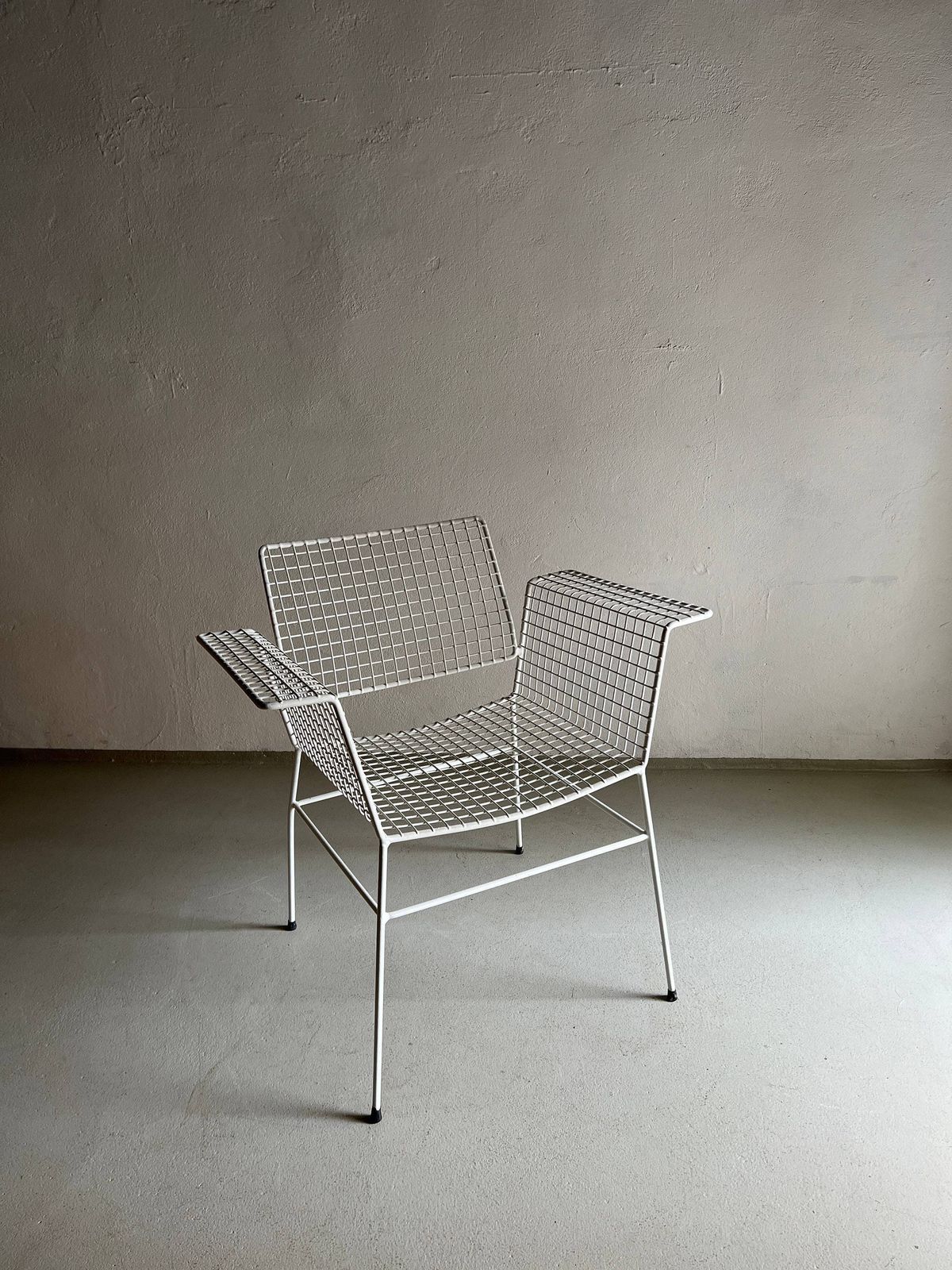 White Metal Wire Chair | Erlau | Garden Patio Outdoor Bistro | 1960s photo furniture