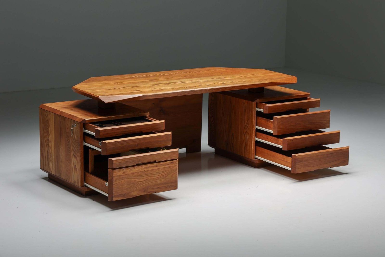 B40 Desk In Solid Elm By Pierre Chapo, France, 1960s photo for sale
