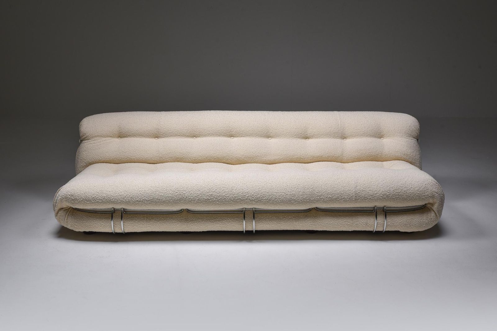 Cassina 'Soriana' Four Seater Sofa By Afra And Tobia Scarpa In Bouclé, 1970s photo furniture