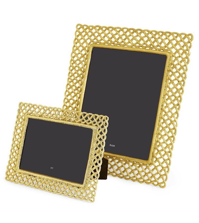 Love Knot Photo Frame In Gold Tone Metal, Large Size Model. photo 695.0
