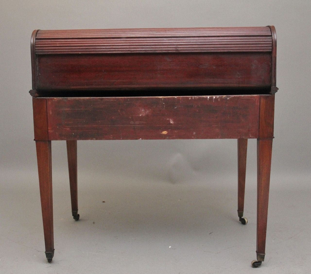 photo furniture Early 19th Century Mahogany Tambour Desk