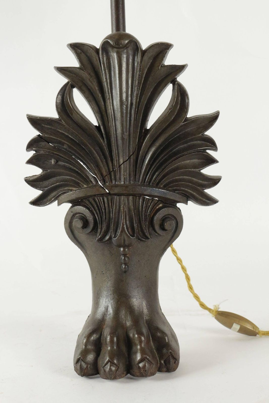 Antique Bathtub Lions Claw Foot Changed Into A Lamp, 19th Century photo Lighting
