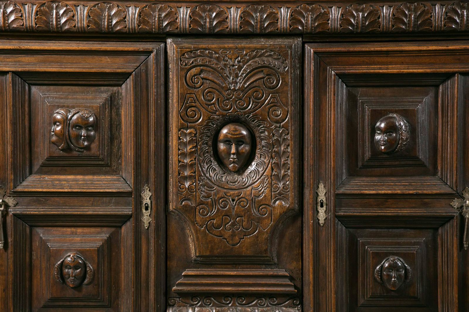 17th Century Furniture Important Supposedly From Northern Italy, Antique Art. photo 10000.0