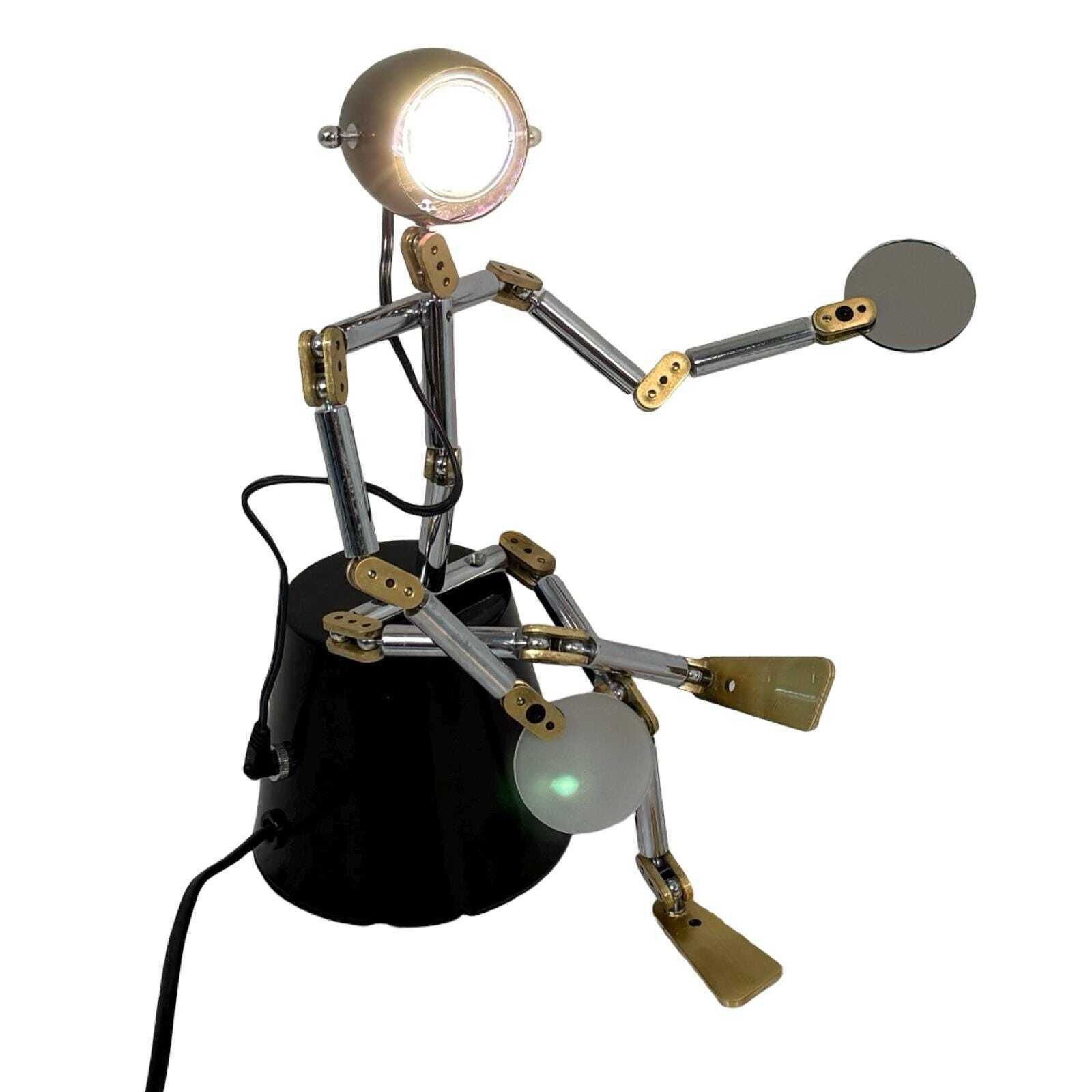 Sun Luen   Table Lamp Model 'Osqar'   Adjustable Figurine On A Round Base   In The Style Of Ygnacia Baranga
