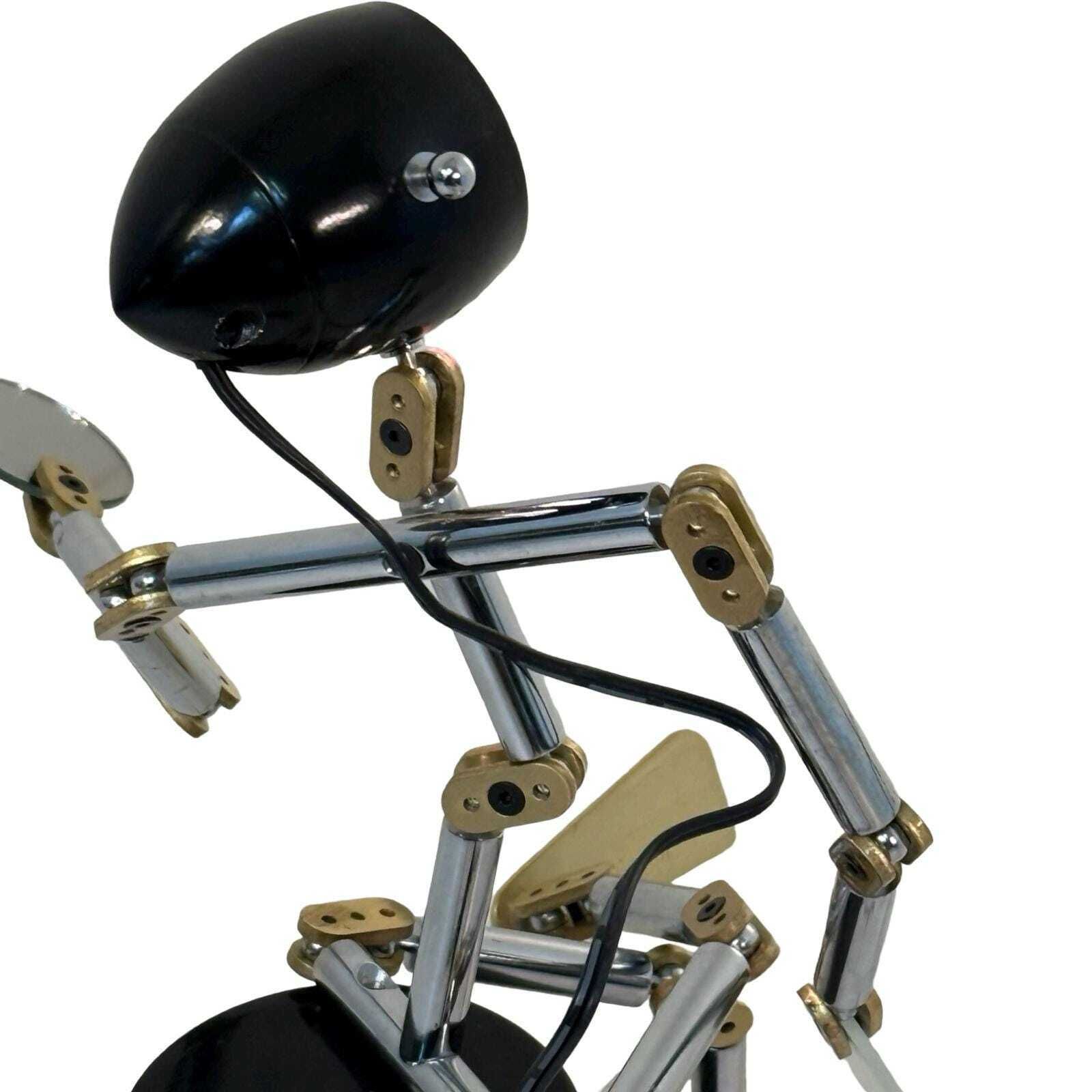 Sun Luen   Table Lamp Model 'Osqar'   Adjustable Figurine On A Round Base   In The Style Of Ygnacia Baranga photo for sale