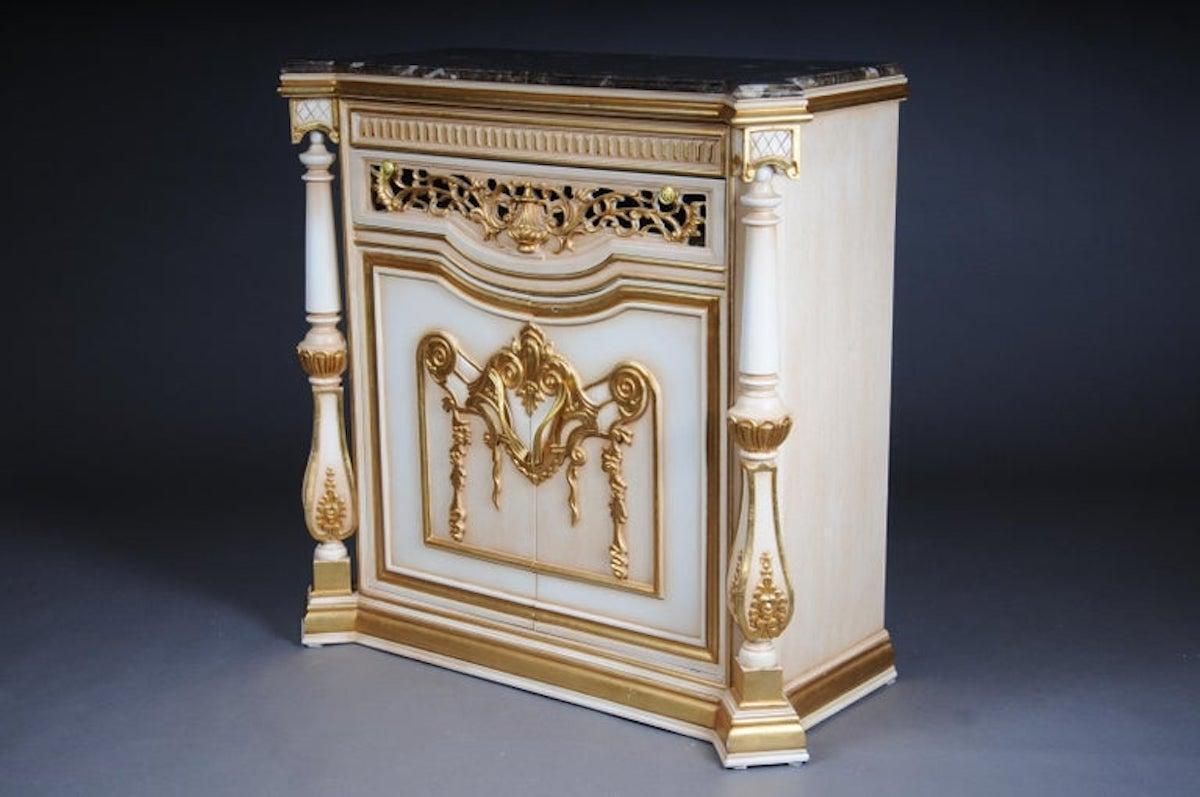 Magnificent Louis XV Chest Of Drawers / Sideboard photo for sale