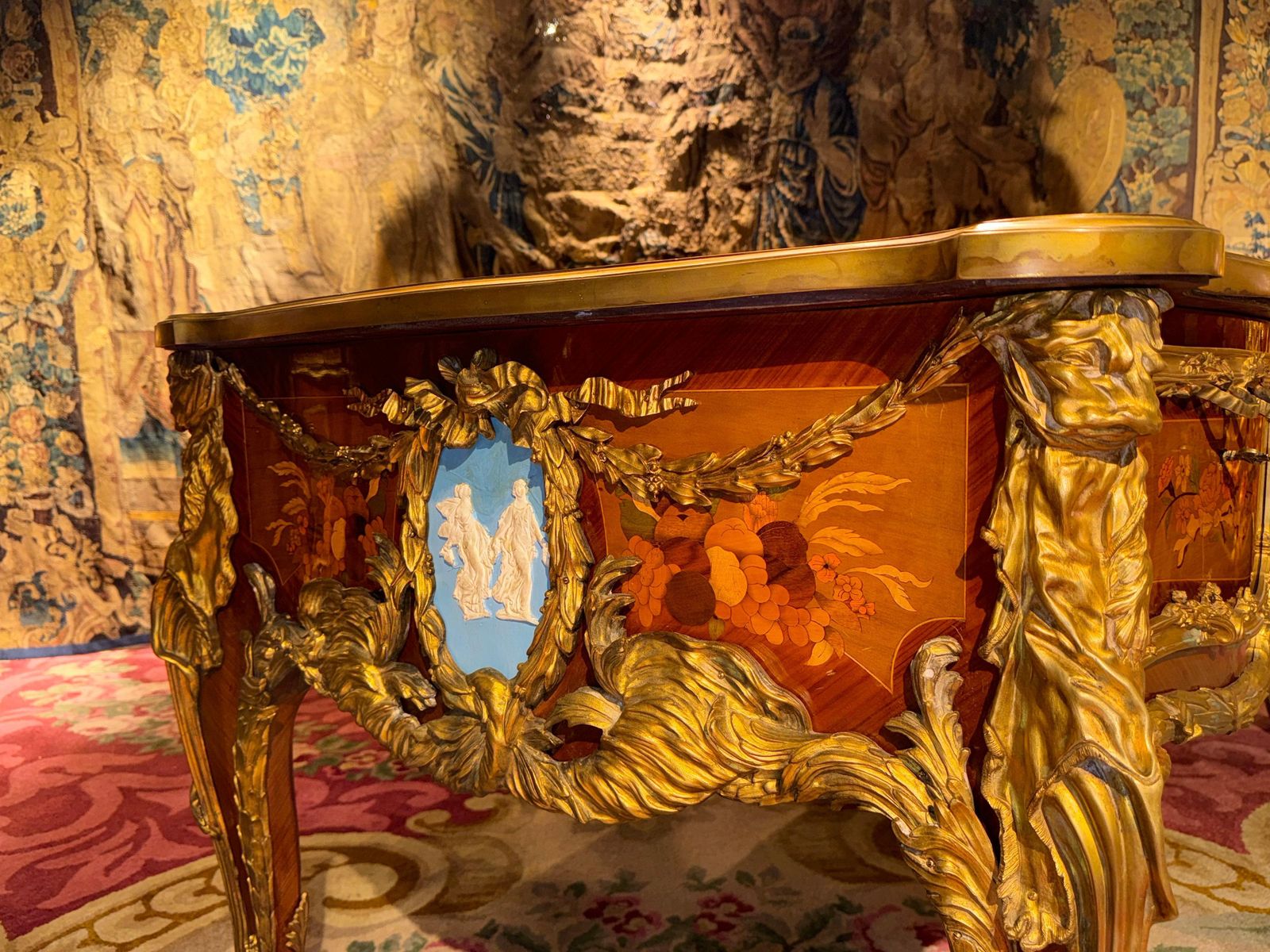 photo vintage Impressive Louis XV Style Bureau Plat/Writing Desk, After Riesener & J.Oeben