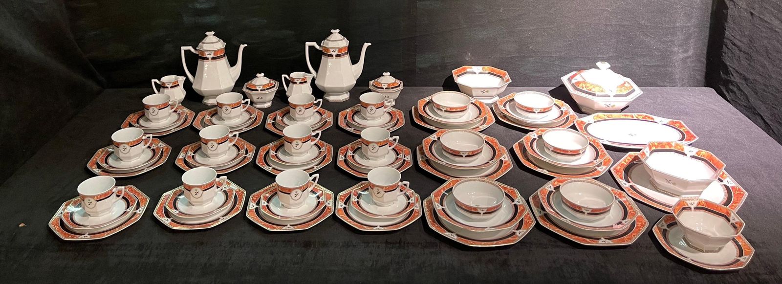 Royal Limoges Hardrien Porcelain Tea, Coffee And Dinner Service. photo furniture