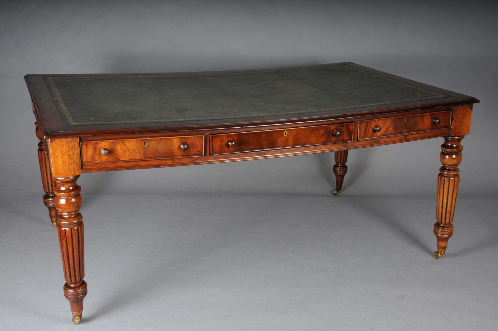 Classic English Partner Desk/Writing Desk 20th Century, Mahogany photo furniture