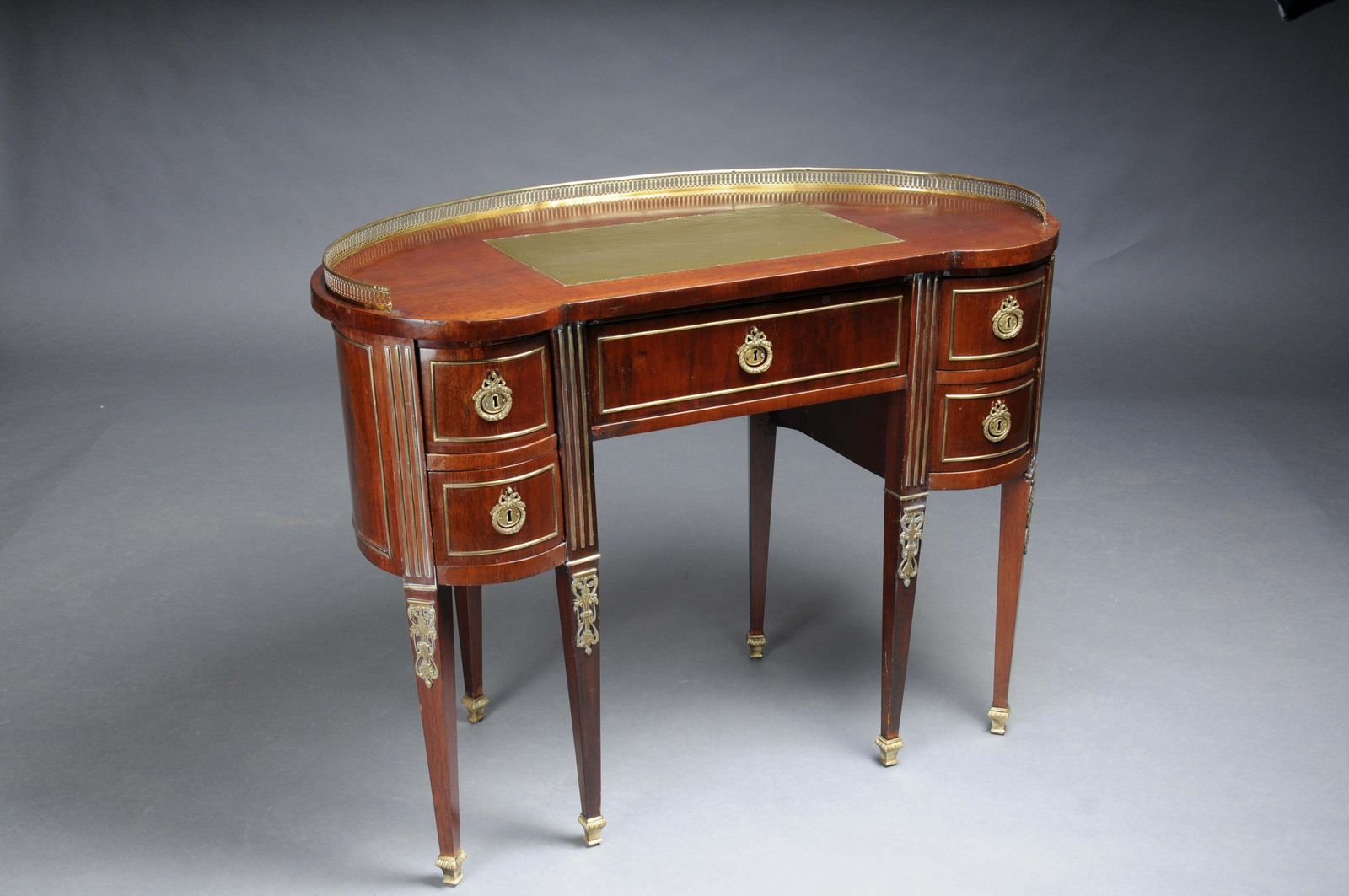 Semi Circular Delicate Antique Mahogany Ladies' Desk Louis XVI, Paris 1880 photo vintage