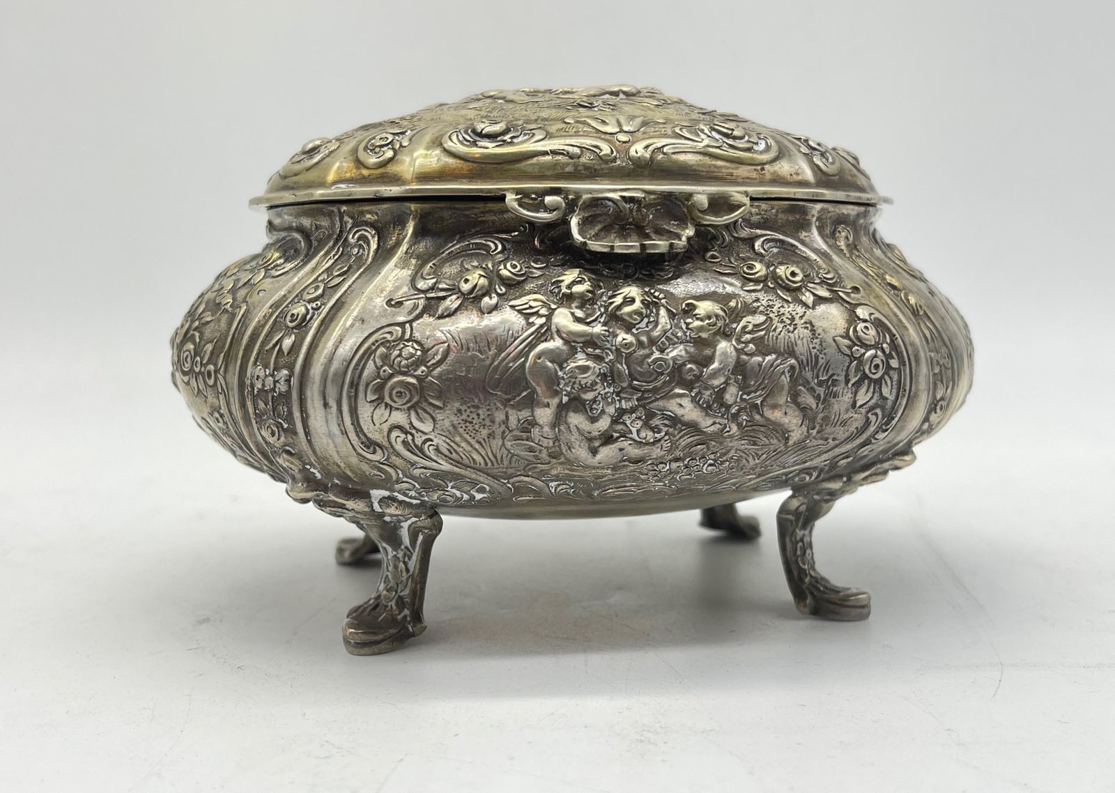 Exclusive Bonboniere / Sugar Lidded Box 800 Silver Germany Gilded, Flowers Putto photo for sale